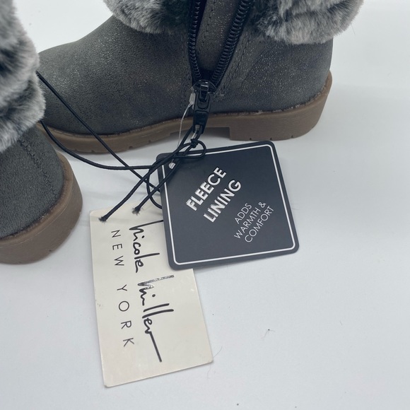 Nicole Miller Faux Fur Trim Boot toddler
boots bow heart stepping stones . - Picture 11 of 11